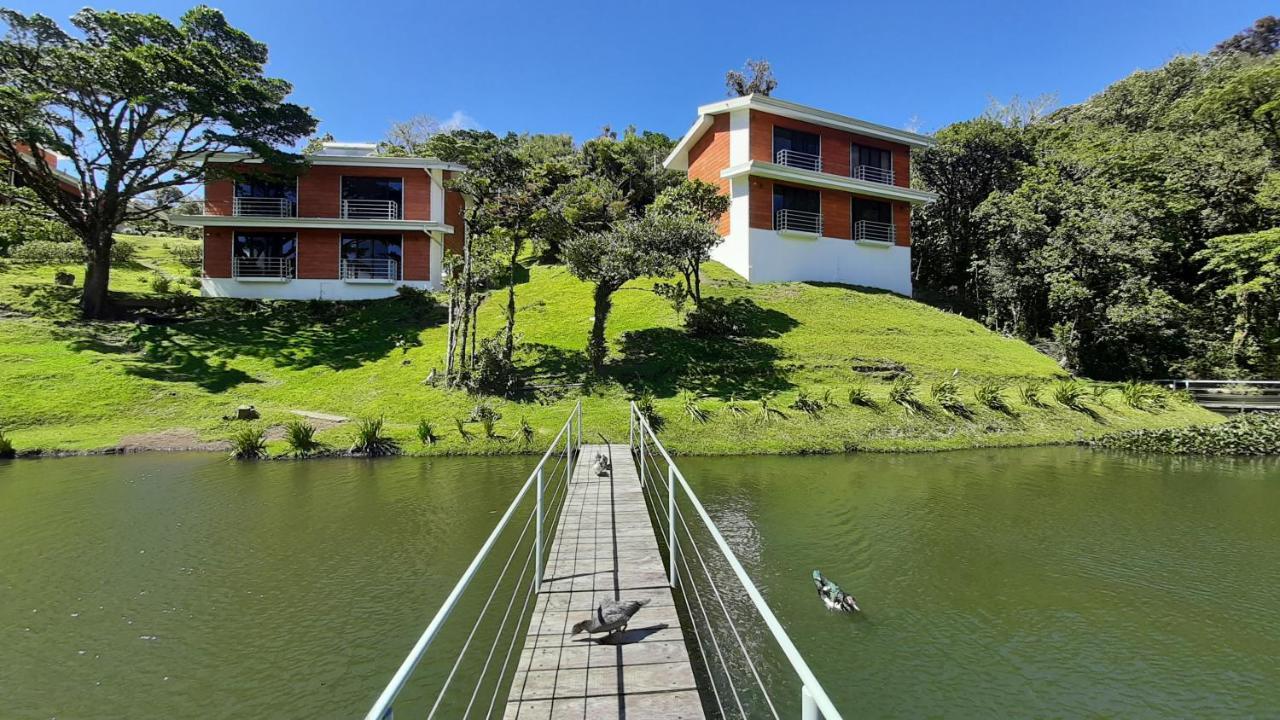 Burbi Lake Lodge Monteverde Εξωτερικό φωτογραφία