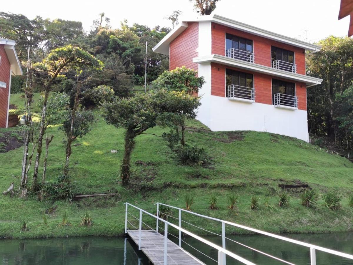 Burbi Lake Lodge Monteverde Εξωτερικό φωτογραφία